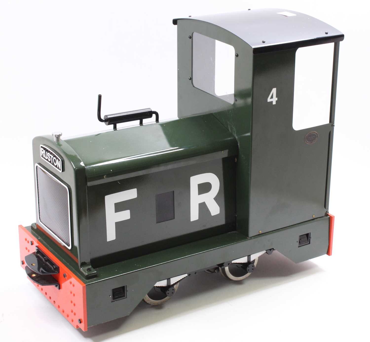 5 inch gauge battery-operated model of a Maxitrak "Ruston" locomotive, hand painted in green with - Bild 6 aus 7