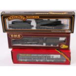 Three 00 gauge items: Mainline 43XX Mogul GWR loco & tender green 5322 (NM) (BNM); Airfix/GMR ‘