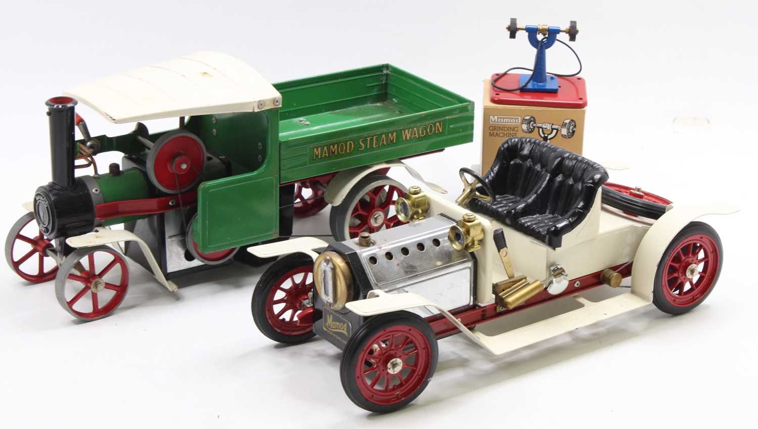 A Mamod SW1 live steam wagon comprising of green, white, and red body of usual specification,