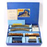 EDP1 Hornby-Dublo ‘Sir Nigel Gresley’ passenger set comprising loco & tender of same name, LNER blue