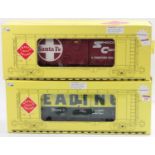 Two Aristo Craft Trains Box Cars, G scale: Art 46024 ‘Reading’ yellow & green; and Art 46003 ‘ATSF/