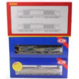A Heljan and Hornby boxed diesel locomotive and an accompanying car gift set group to include a