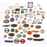 2 trays of mixed Railway and Bus related badges, enamel bagdes and accessories, to include Lodnon