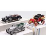 Three boxed Franklin Mint 1/24 scale diecast vehicles to include a 1903 Ford Model A, a 1907 Rolls