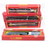 Four Hornby items: R259 ‘Britannia’ 70000 loco & tender BR green (VG-E) (BP); ‘Coronation’ LMS