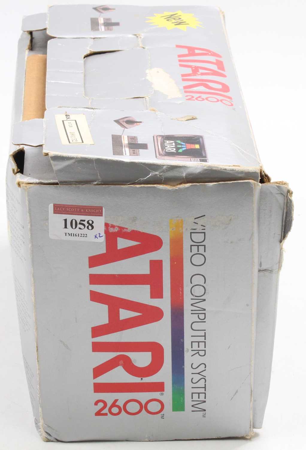 An Atari 2600 video computer system housed in the original box together with the box containing a - Bild 6 aus 9