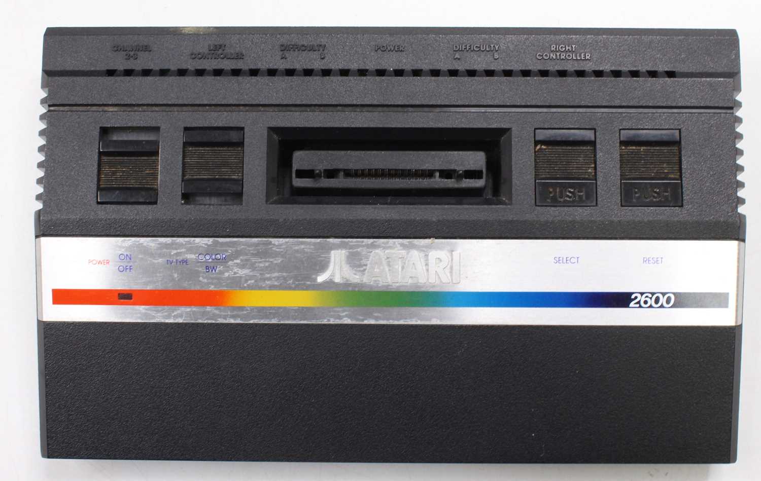 An Atari 2600 video computer system housed in the original box together with the box containing a - Bild 2 aus 9