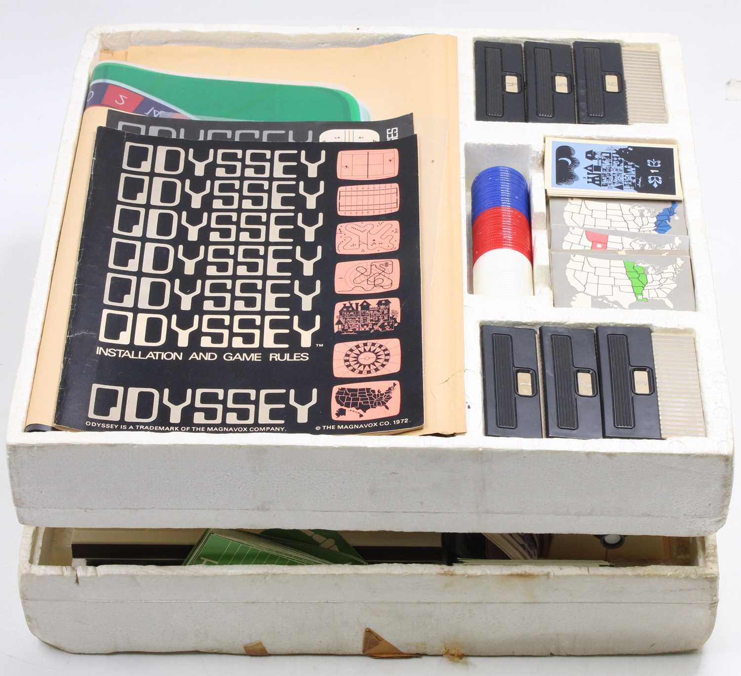 A Magnavox vintage 1972 Odyssey ITL200 electronic gaming system, housed in the original - Bild 2 aus 12