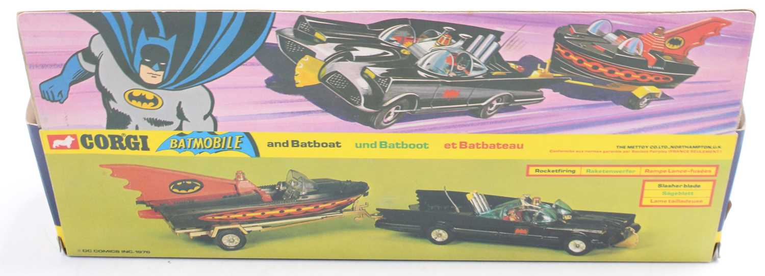 A Corgi gift set No. 3 Batmobile and Batboat comprising of gloss black Batmobile with Robin & Batman - Image 9 of 9