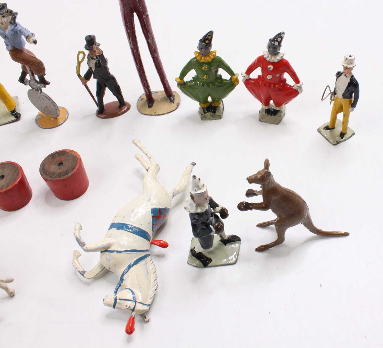 A collection of Britains Circus release lead and hollow cast figures to include No. 352B trotting - Image 4 of 4