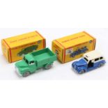 Two Dublo Dinky Toys both (M) (BE-NM): 064 Austin Lorry, green, smooth grey tyres; 067 Austin