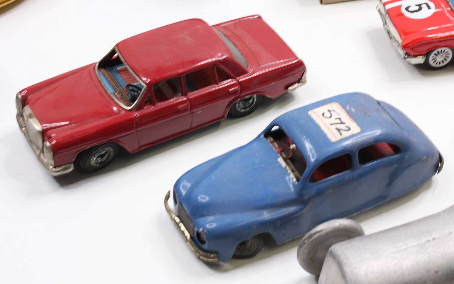 A collection of tinplate toys with examples including a boxed Daiya Boeing SST jet plane, a Bandai - Image 3 of 4