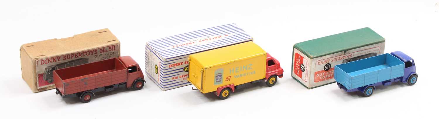 Dinky Toys boxed model group of 3 comprising 2x No. 511 Guy 4 Ton Lorry, one in two-tone blue (G), - Image 2 of 2