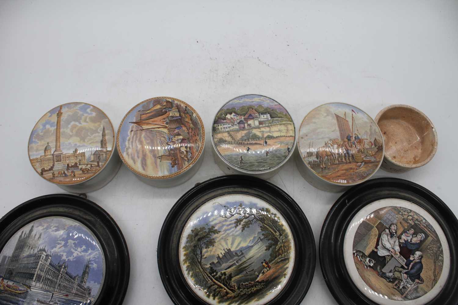 A collection of Victorian Prattware pot lids, largest dia. 12.5cmChixn Ham & Toothpase heavily - Bild 6 aus 6