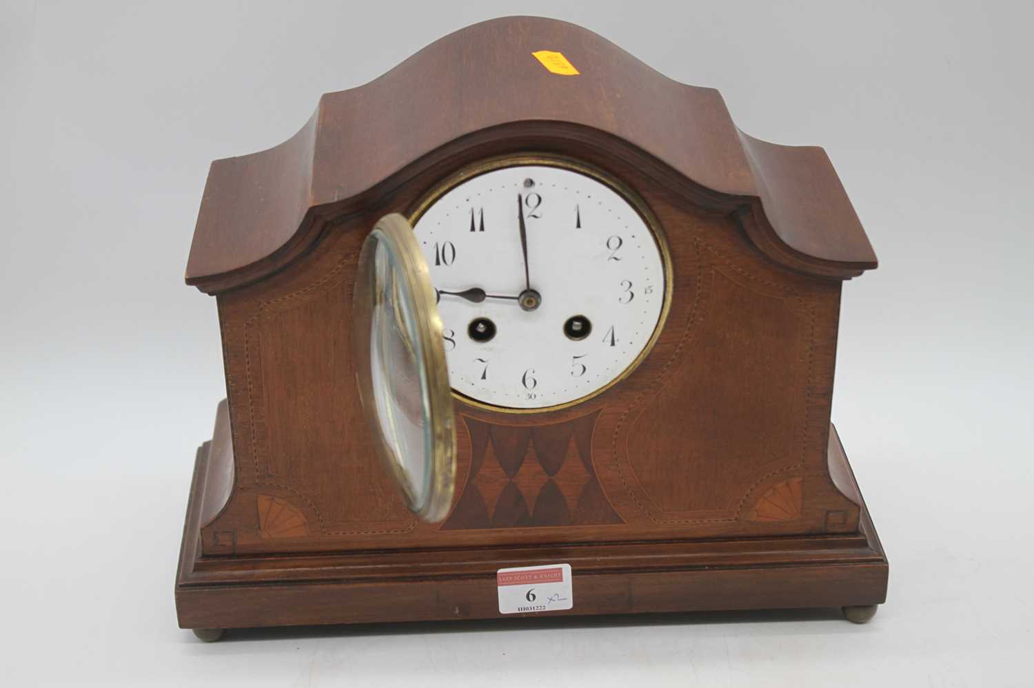 An Edwardian mahogany cased eight day mantel clock, the enamel dial showing Arabic numerals, - Image 2 of 3