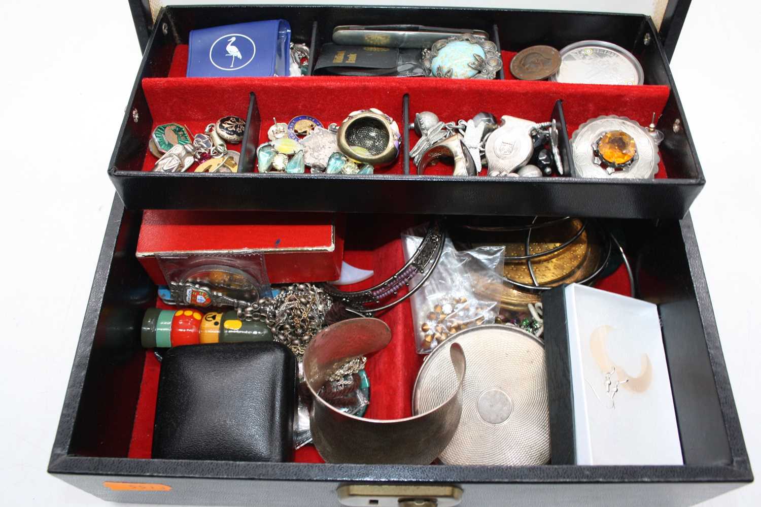 A jewellery box and contents to include engine turned silver ladies powder compact, enamelled - Image 4 of 4