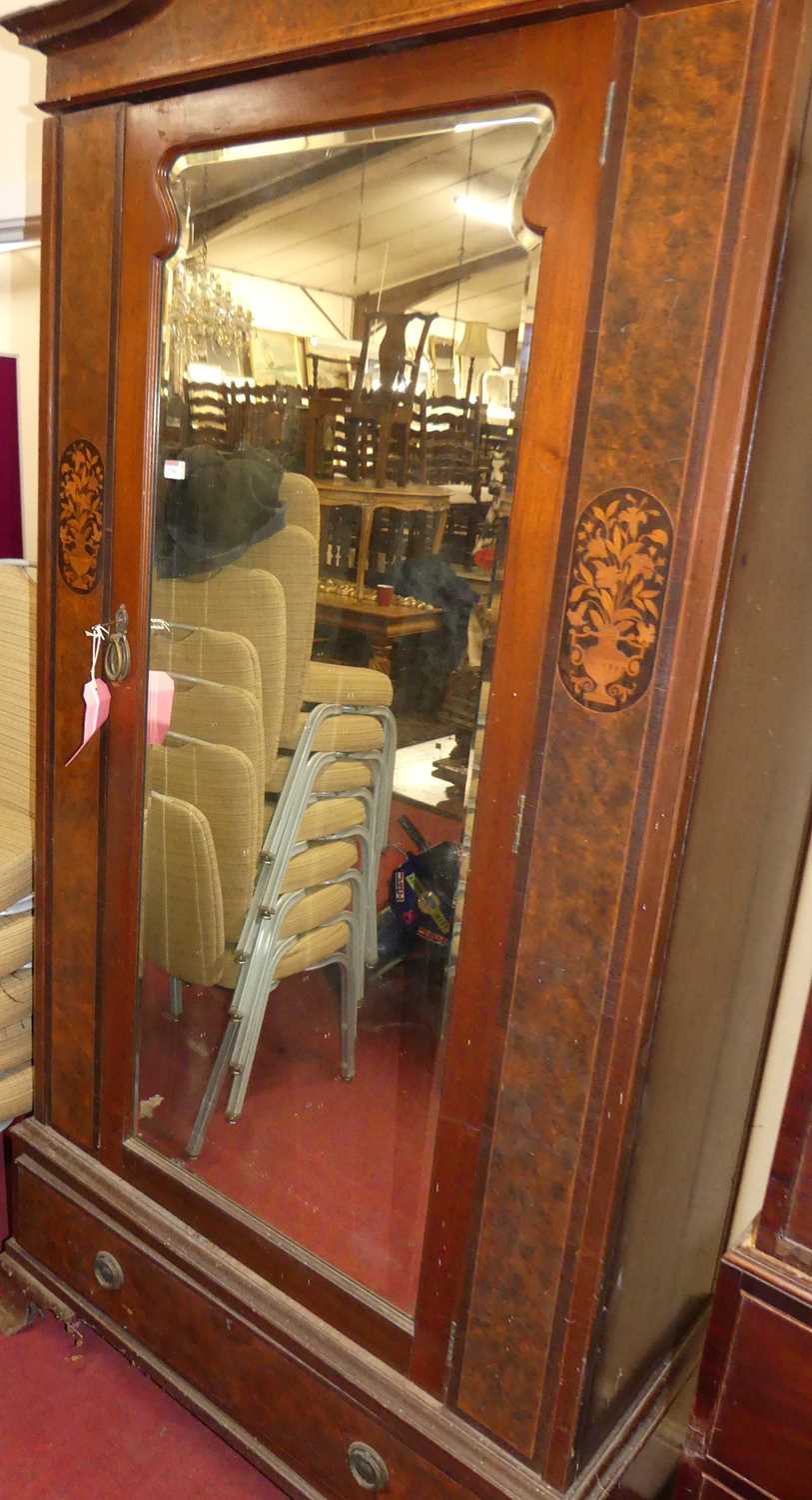 An Edwardian mahogany figured walnut and floral satinwood inlaid single mirror door wardrobe, with - Image 5 of 5