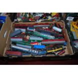 A collection of 00 gauge model railway, mainly carriages