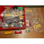 One box of miniature 00 gauge and 0 gauge railway lineside accessories and passengers to include a