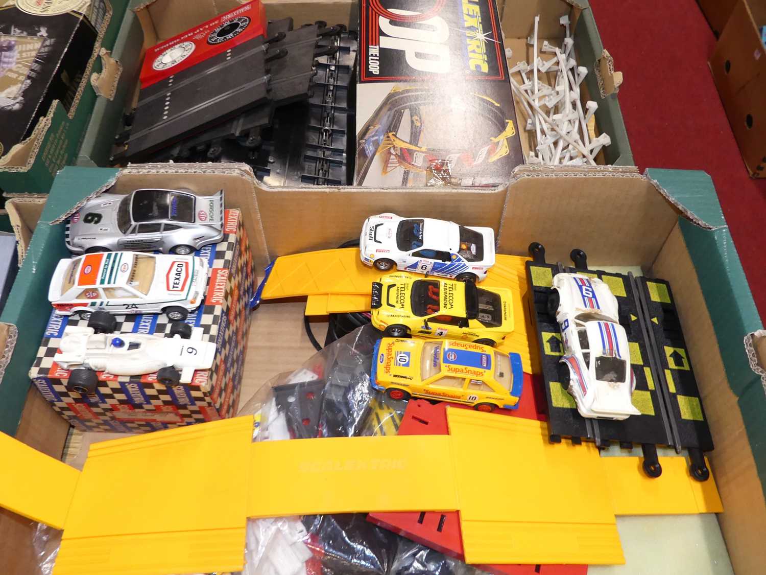 Two trays of mixed loose and boxed Scalextric to include various slot cars, The Loop, housed in