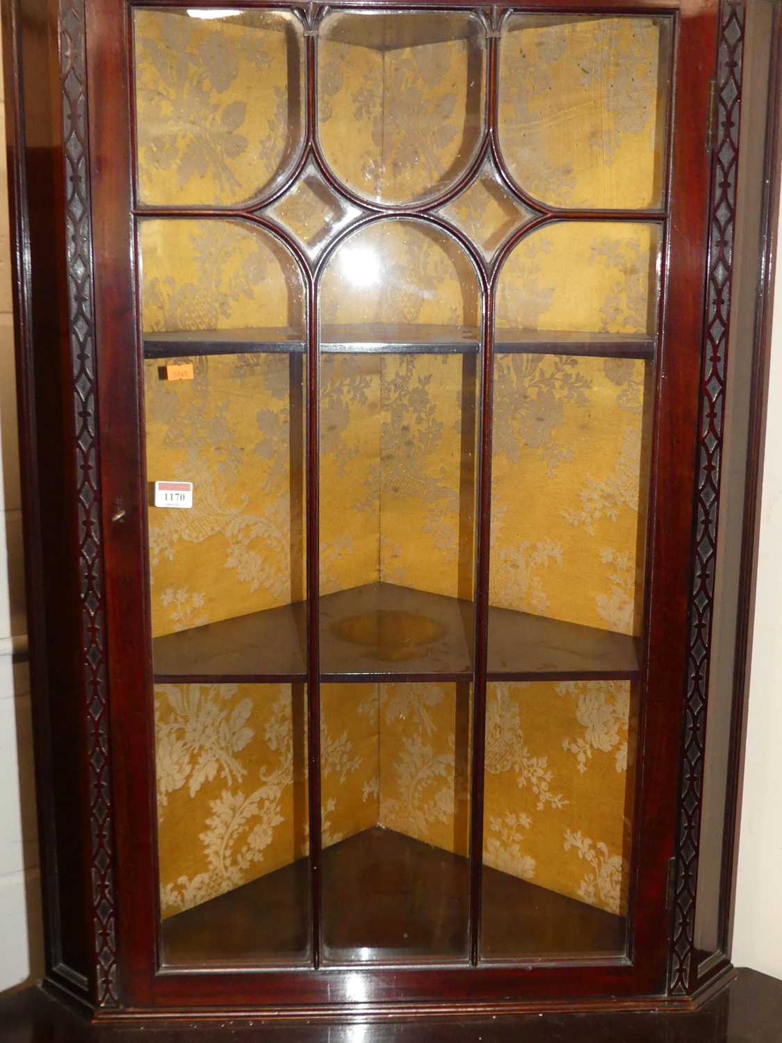 A circa 1900 Chippendale Revival floral fret carved mahogany corner cupboard, having glazed upper - Image 3 of 5