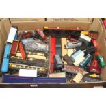 One tray of mixed boxed and loose 00 gauge rolling stock and passenger stock to include Hornby