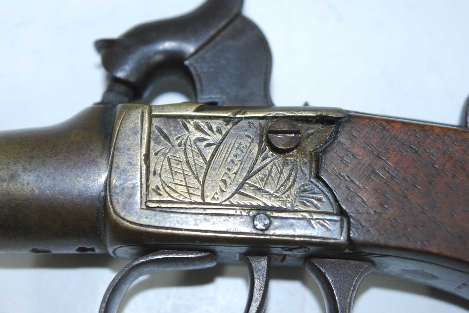 19th century percussion box lock pocket pistol, having a 4cm turn-off steel barrel, the brass - Bild 2 aus 3