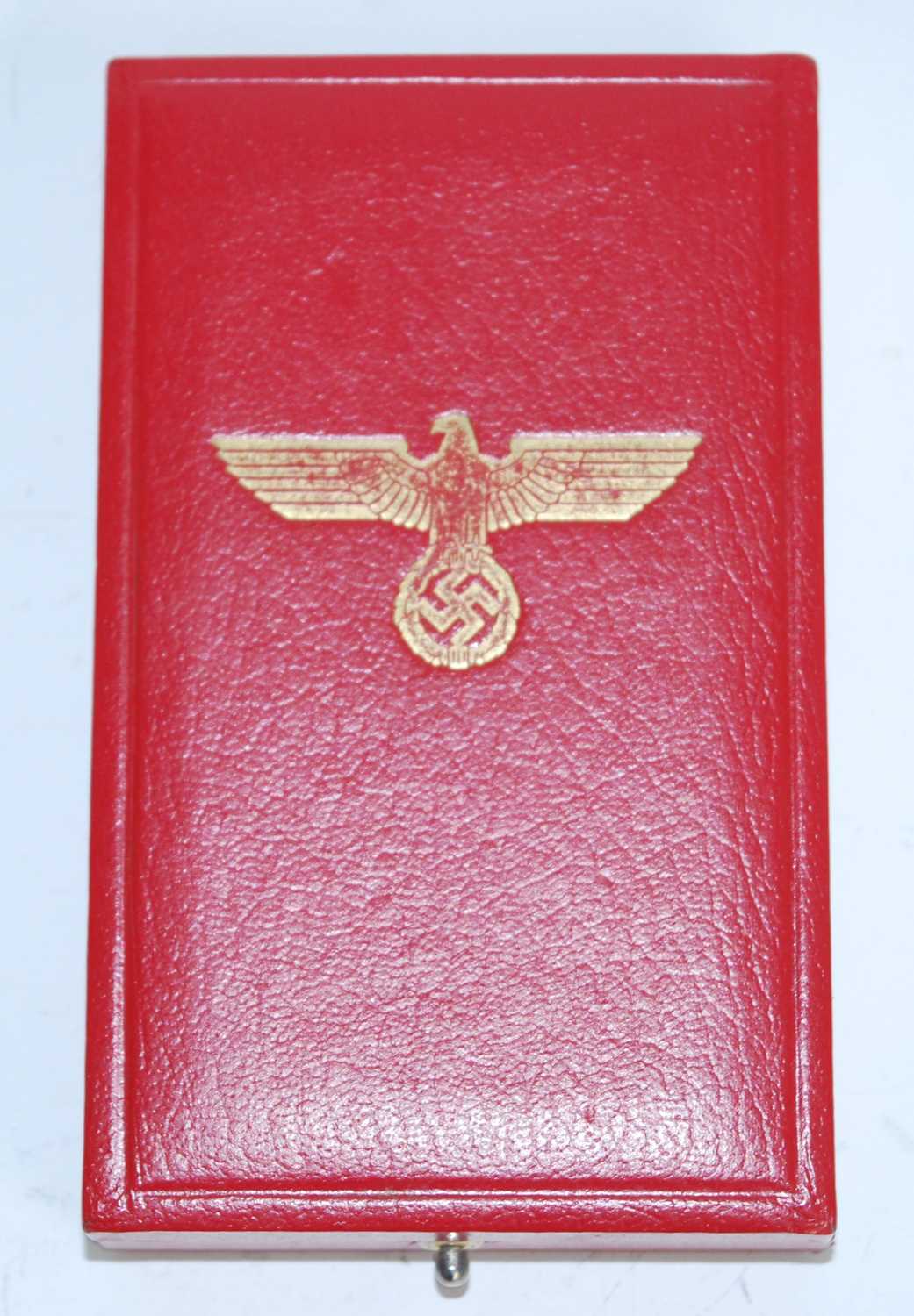 A German Iron Cross 2nd class, with ribbon in fitted red leather case.PLEASE SEE TERMS AND - Image 3 of 3