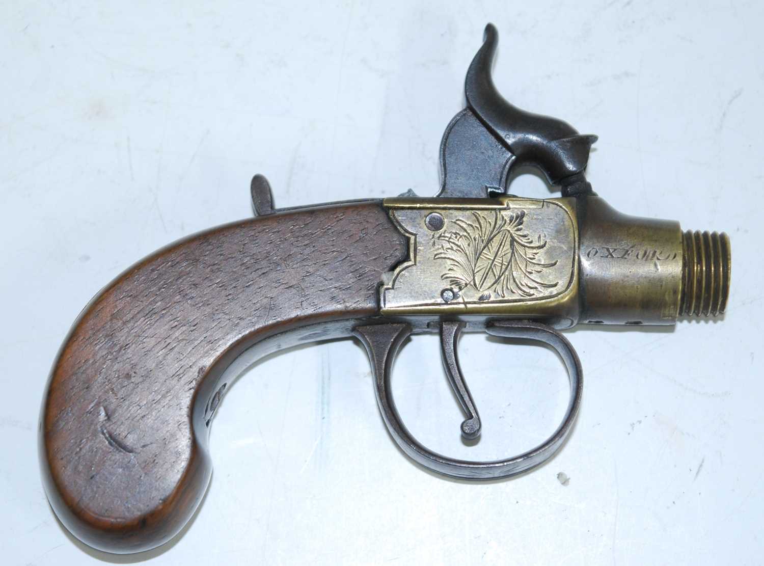 19th century percussion box lock pocket pistol, having a 4cm turn-off steel barrel, the brass - Bild 3 aus 3