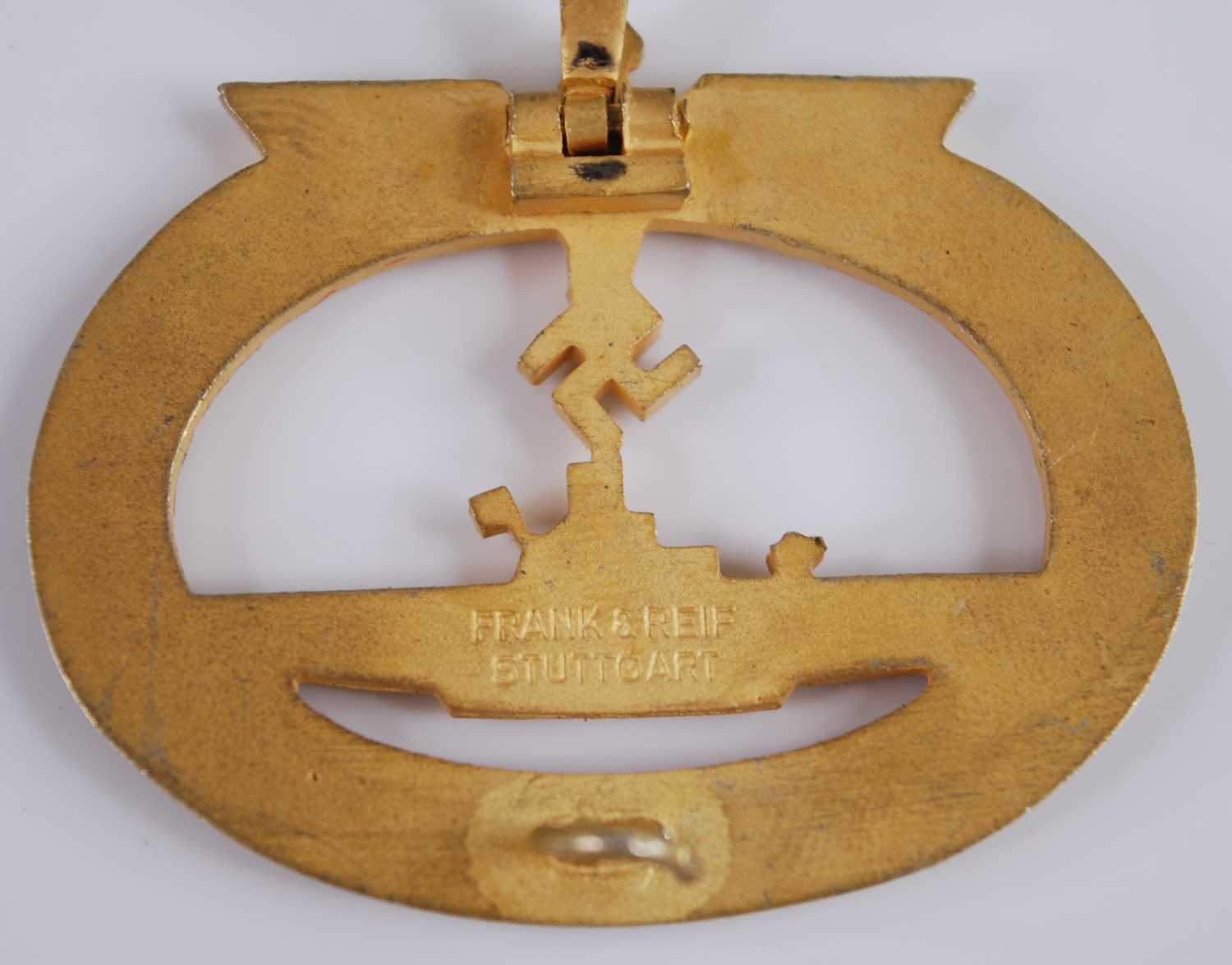 A German Kriegsmarine U-boat War badge, marked verso Frank & Reif Stuttgart. PLEASE SEE TERMS AND - Image 2 of 2