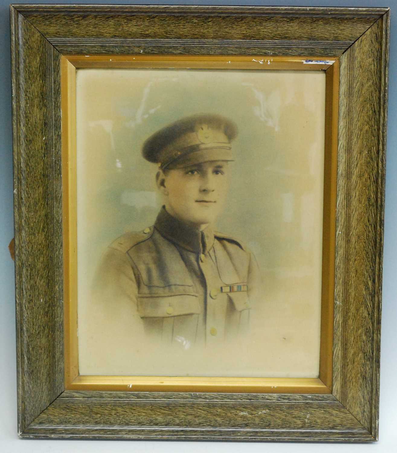 An early 20th century photographic print, "B" Company, Cross Country Team, 1st Battalion Hampshire - Bild 2 aus 4