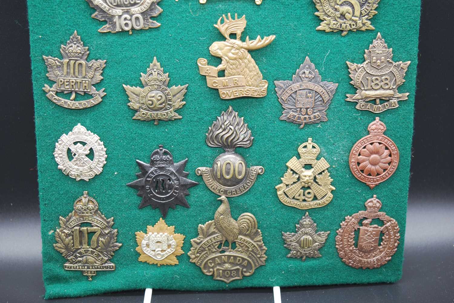 A collection of cap badges and insignia, mainly being Commonwealth Regiments to include Canadian - Image 3 of 7