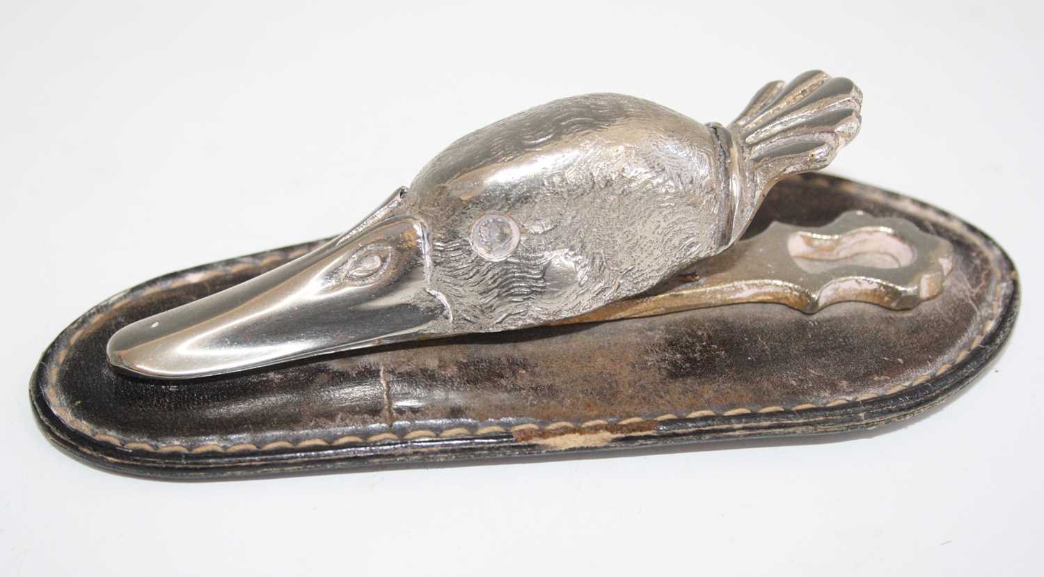 Pete Smit, (South African b.1947), a bronze model of a Kookaburra, signed beneath the tail, h.6cm, - Image 5 of 5