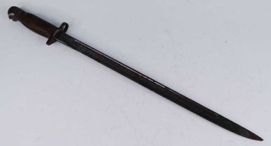 A British 1907 pattern bayonet, the 43cm single edged fullered blade marked to the ricasso '8? '18
