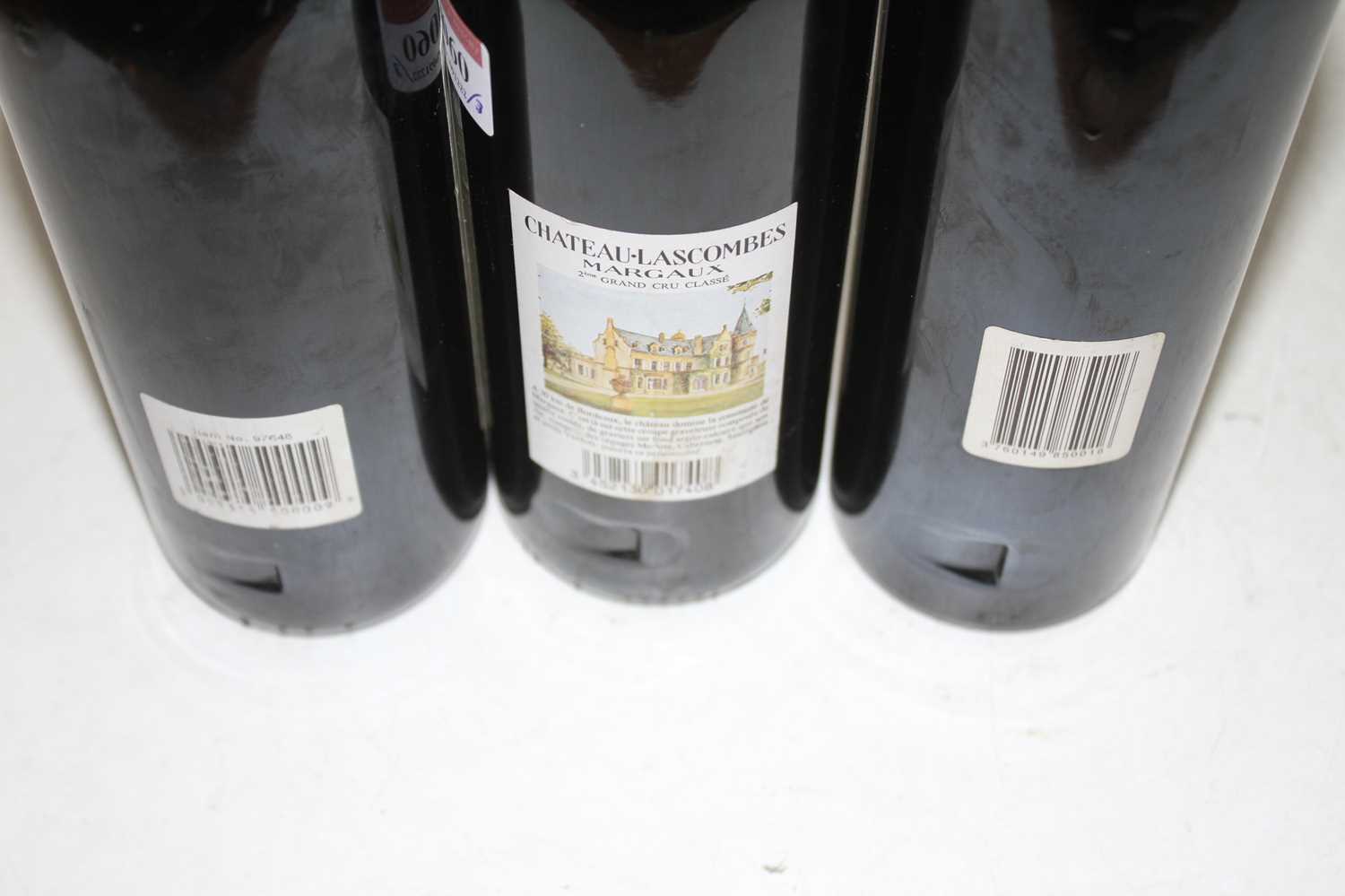 Château Lascombes; 1994, Margaux, one bottle; 1996, one bottle; and 1997, one bottle (3) - Bild 3 aus 3