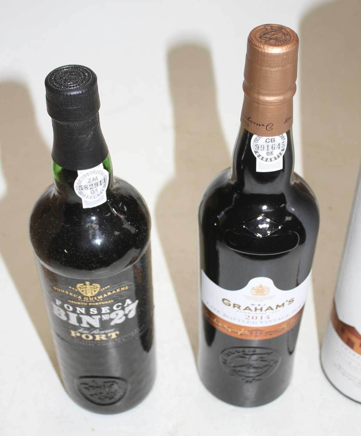 Fonseca Bin No.27 Fine Reserve port, one bottle (OWC); Graham's LBV port, 2014, one bottle in - Image 3 of 6