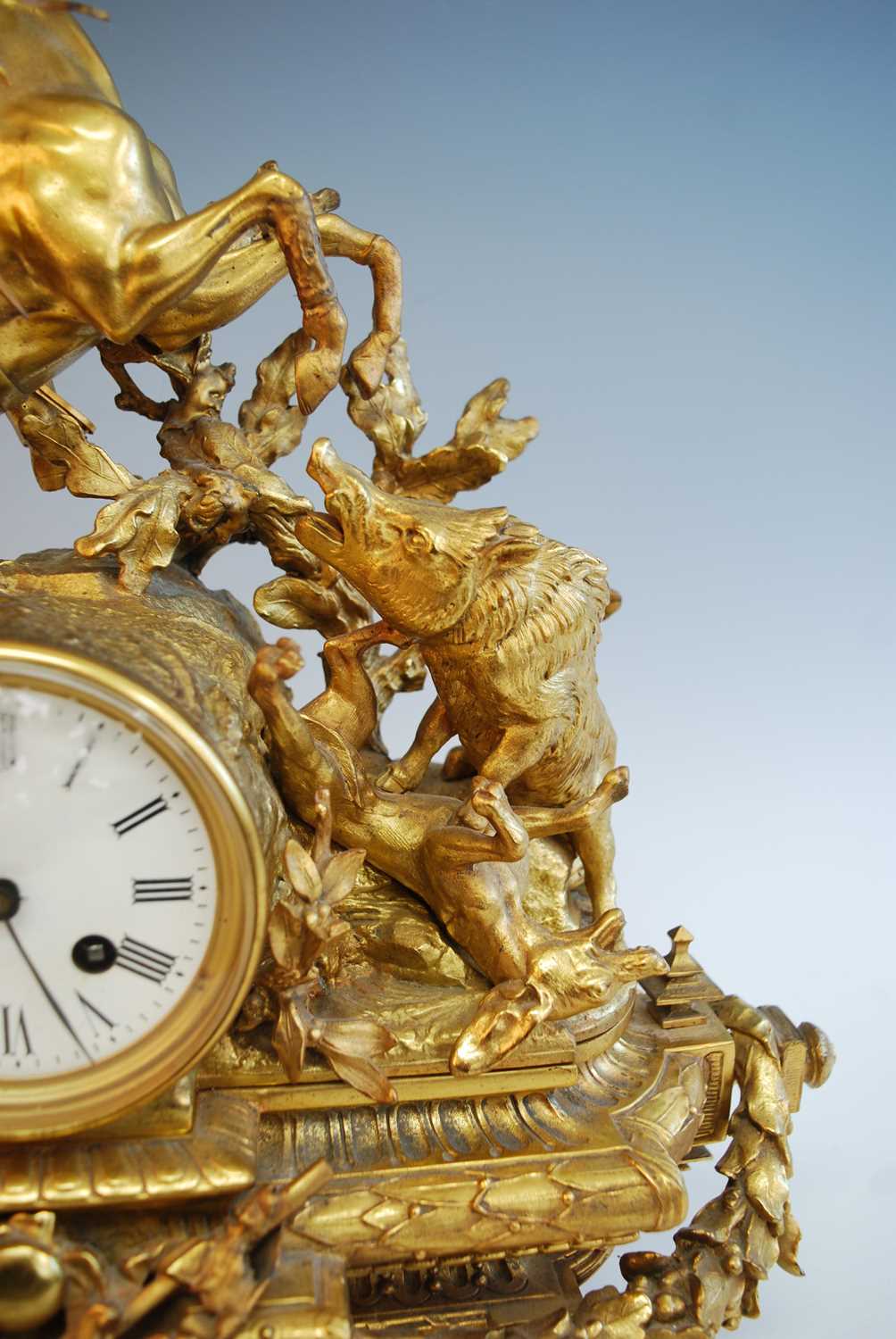 A late 19th century French gilt brass mantel clock, of good size, the white enamel Roman dial - Image 4 of 8