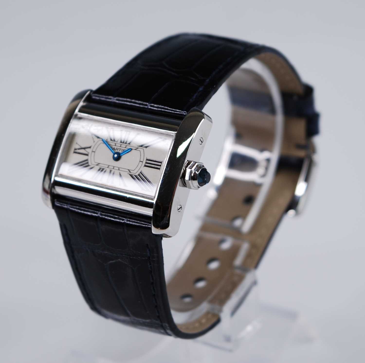 A lady's Cartier steel cased mini tank Divan watch, having a signed Roman dial, sapphire set crown - Image 3 of 10