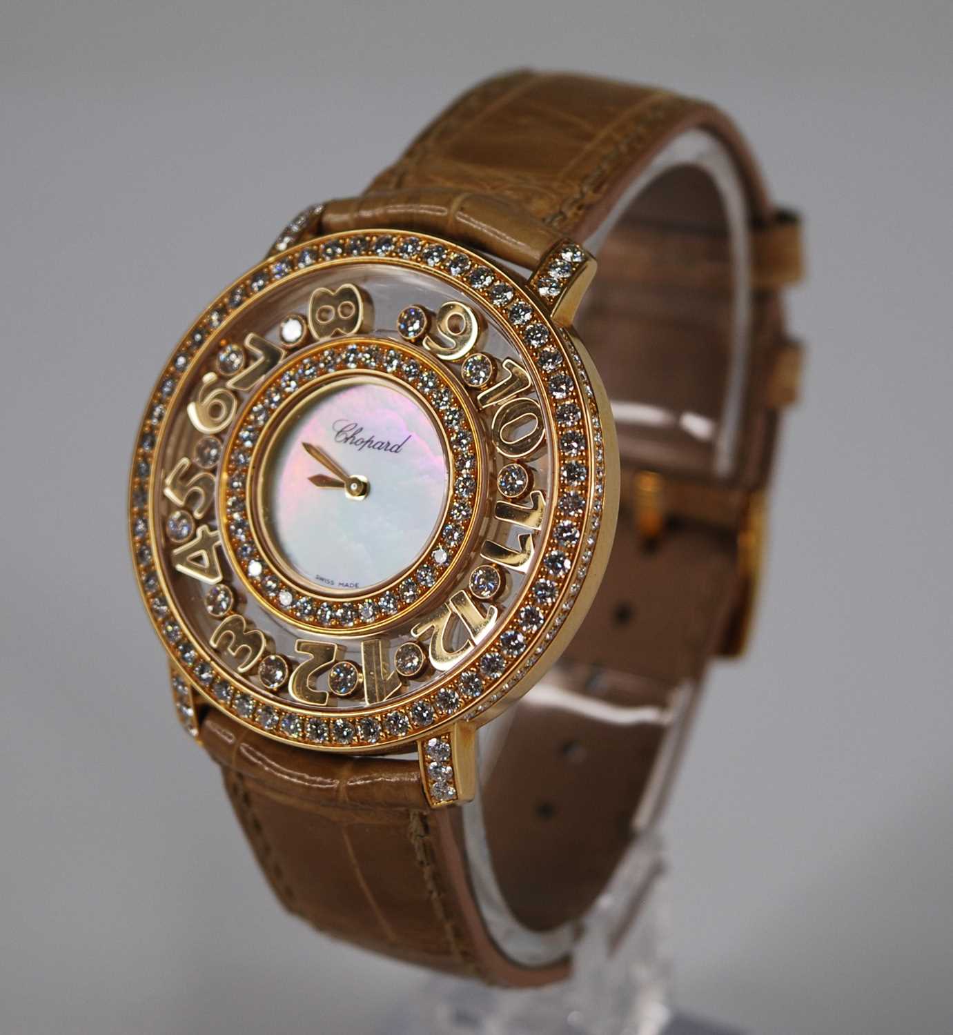 A lady's Chopard 18ct gold 'Happy Diamonds Happy Time' wristwatch, having a signed mother of pearl - Image 2 of 10