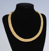 A contemporary Roberto Coin of Italy 18ct gold necklace, arranged as fine alternating ropetwist