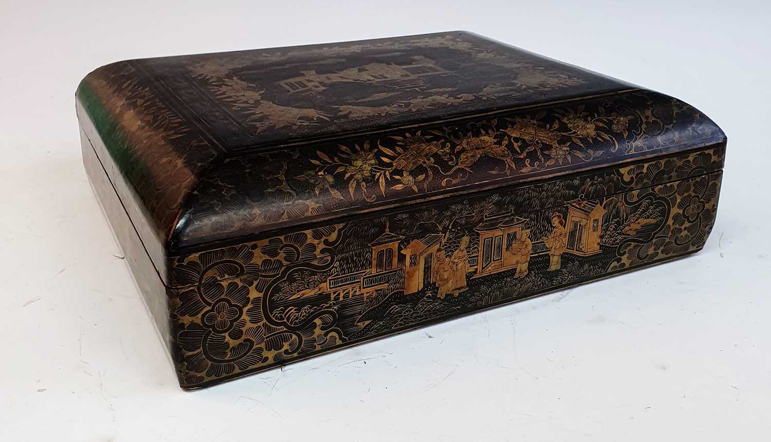 A 19th century Chinese lacquered games box, the lid decorated with figures before a pagoda lifting - Image 2 of 15