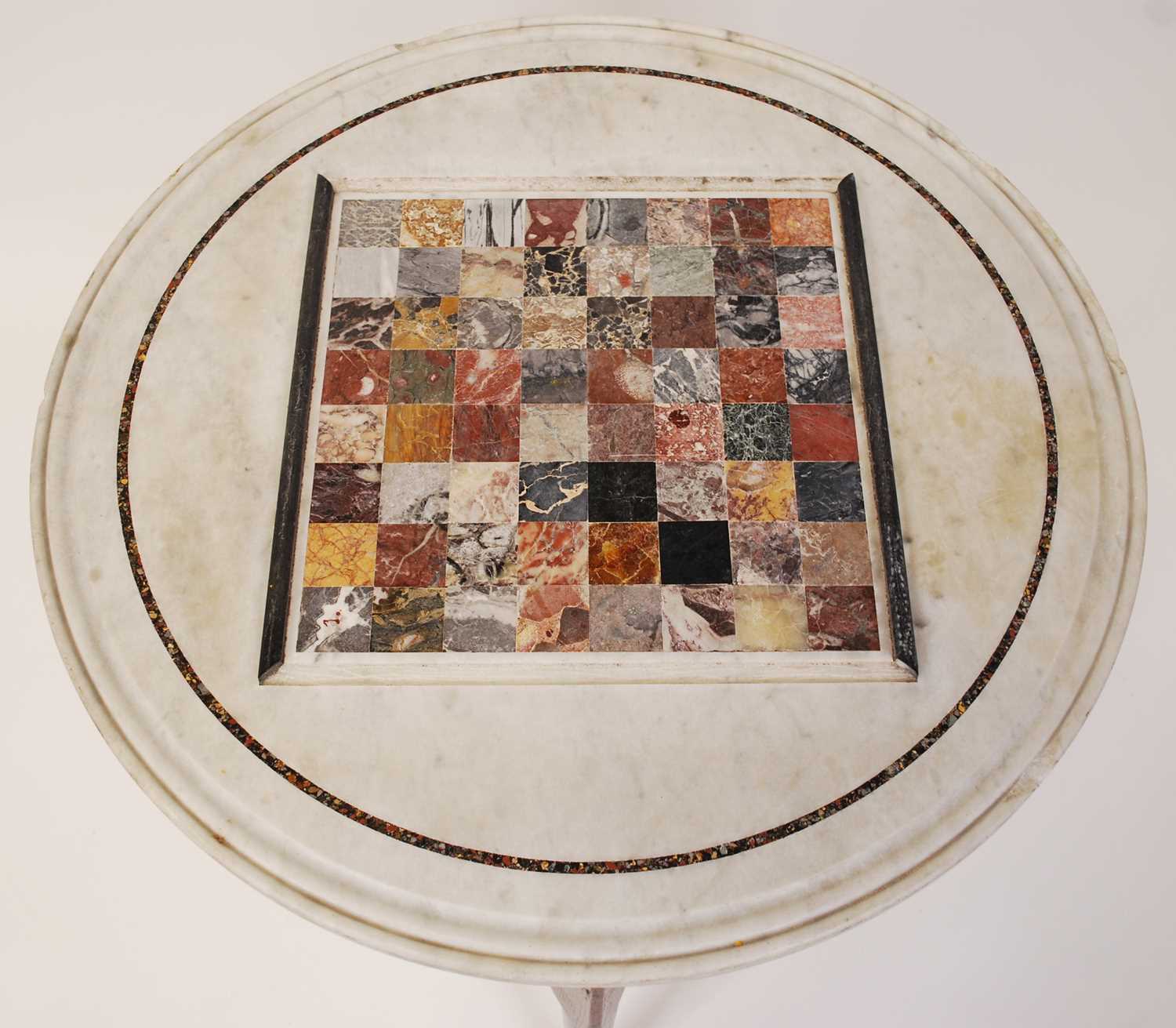 A 19th century marble inlaid circular occasional table, the specimen marble chessboard top inset - Bild 2 aus 8