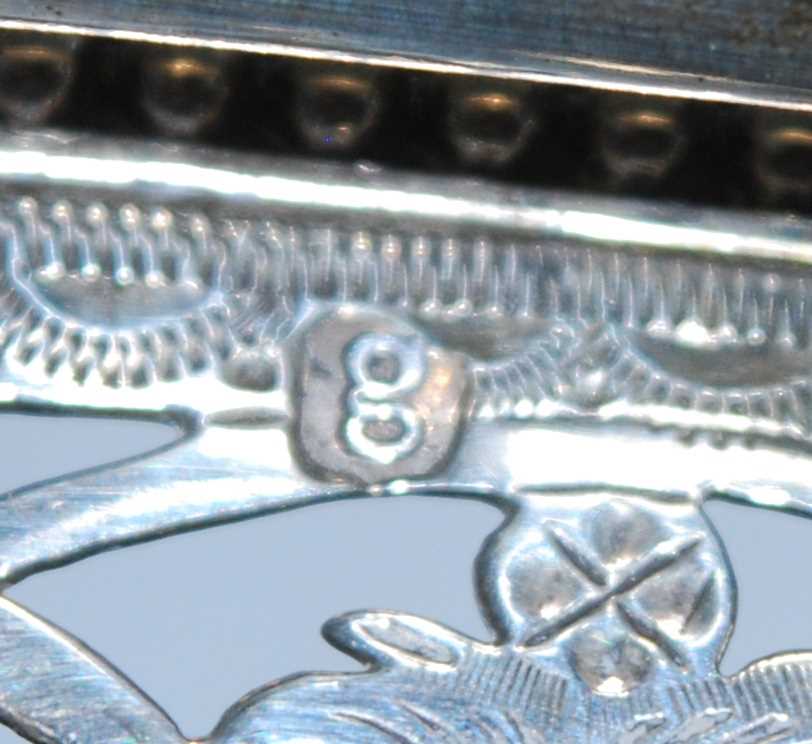 A George IV silver swing-handled cake basket, of oval form with beaded rims, pierced and engraved - Bild 7 aus 9