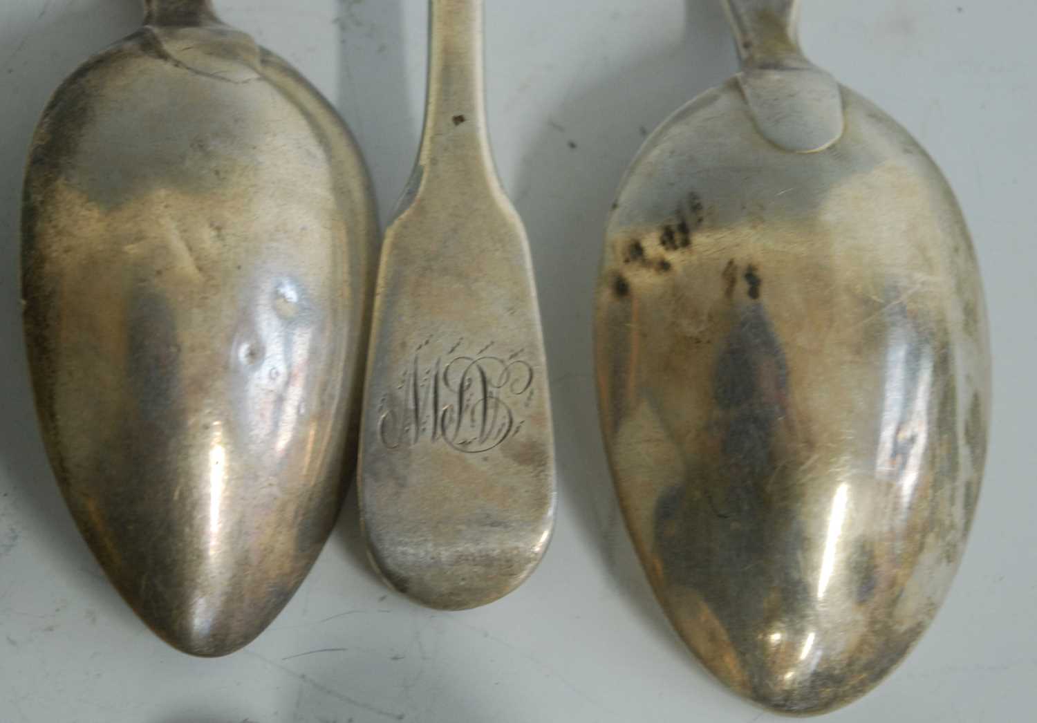 A collection of seventeen 19th century silver dessert spoons, all in the Fiddle pattern with - Image 5 of 9