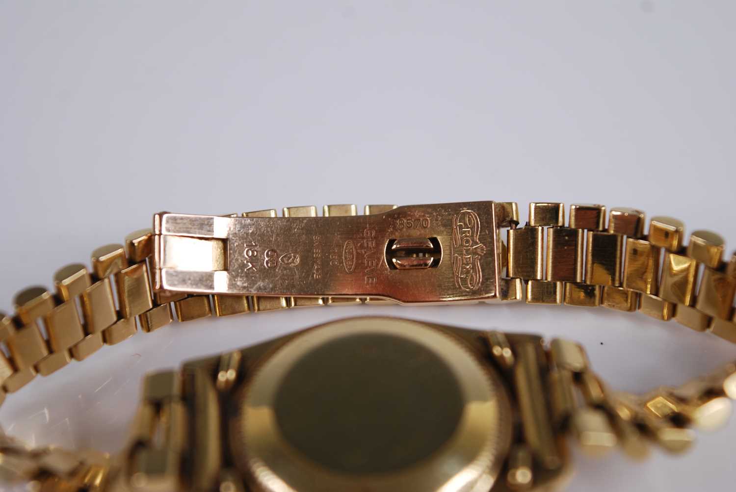 A lady's Rolex 18ct gold Oyster Perpetual datejust superlative chronometer officially certified - Image 7 of 9