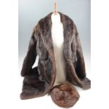 A vintage ladies mink coat together with matching hat, chest 50 cm
