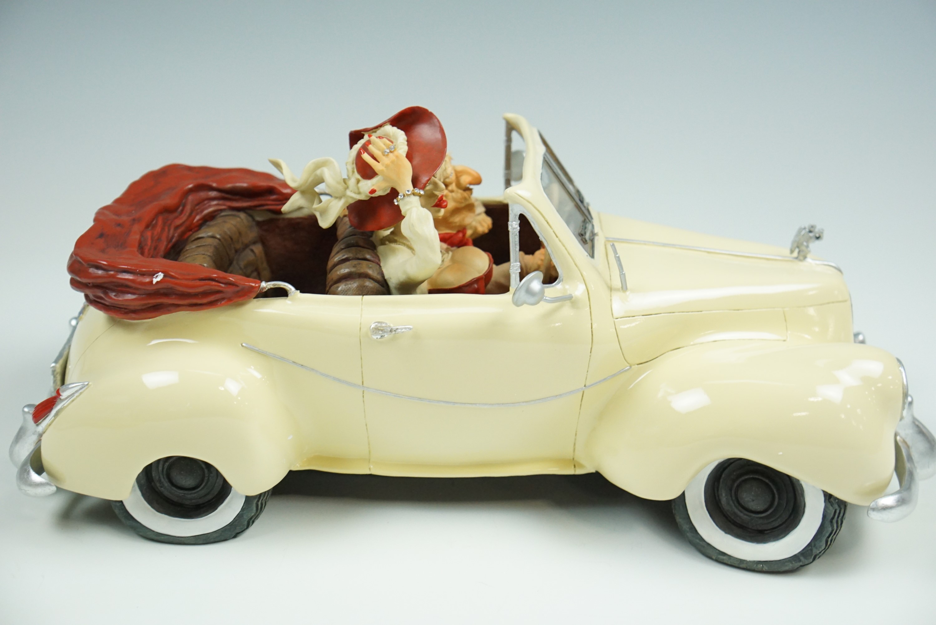 The comic art of Guillermo Forchino "Le Cabriolet", 35 cm long - Image 3 of 6