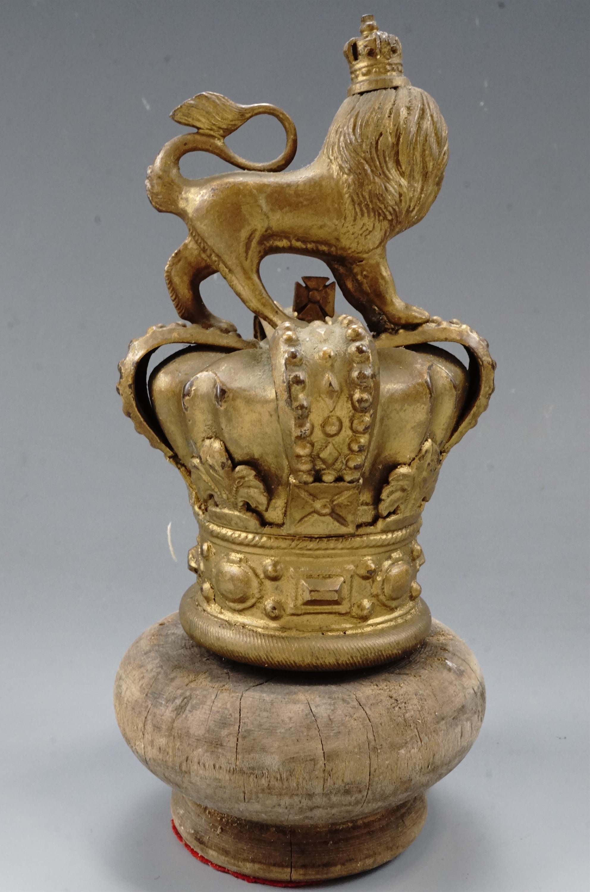 A Victorian staff finial, 14 cm excluding bolt - Image 2 of 2