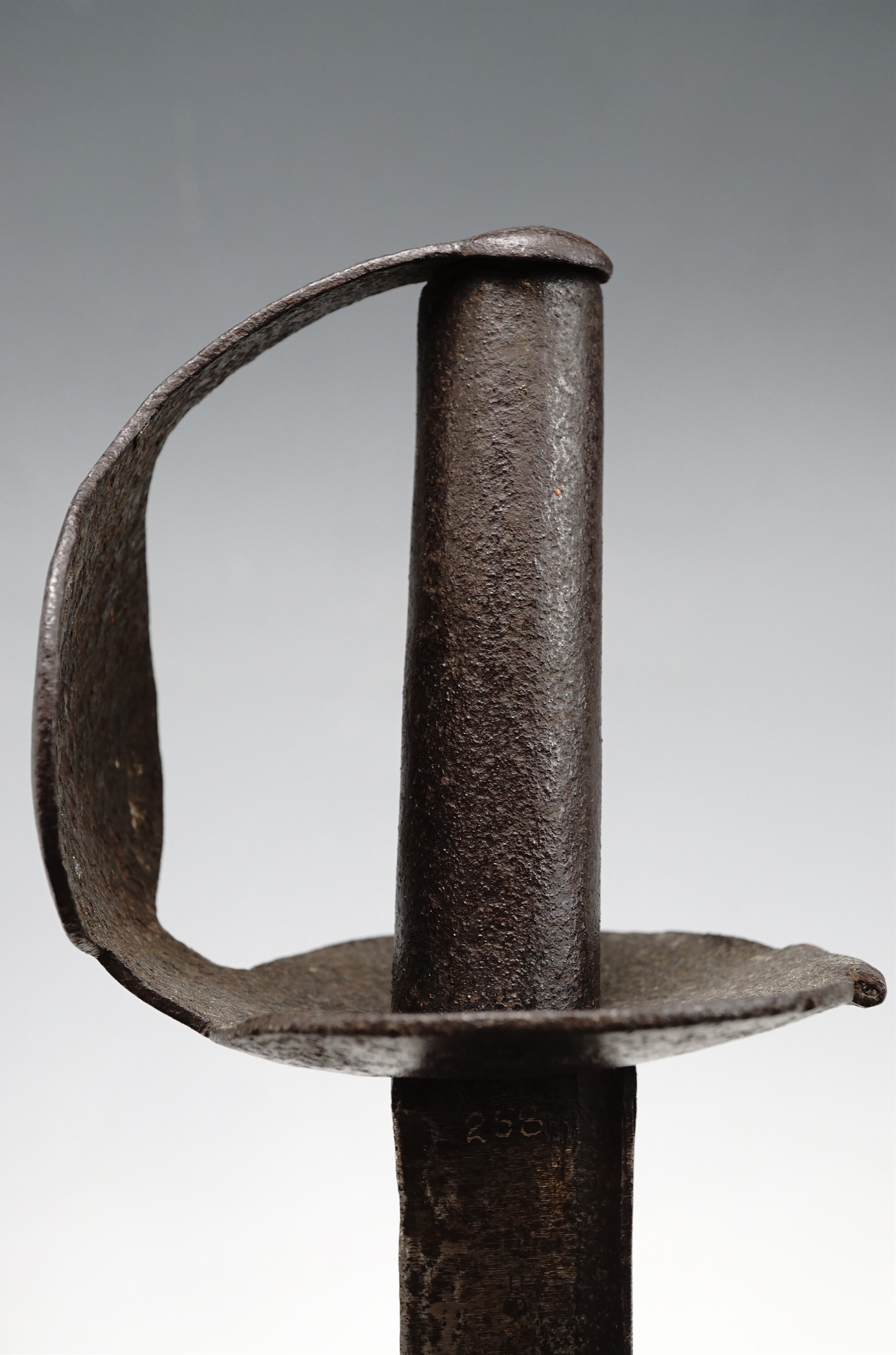 An 18th Century "double disc hilt" naval cutlass by Dawes of Birmingham, having an iron hilt, the - Image 2 of 10