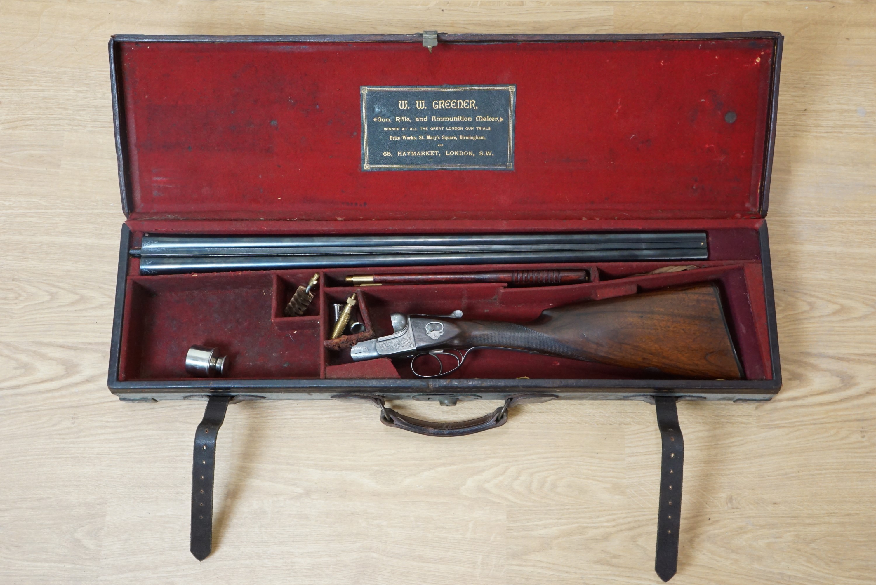 A W.W. Greener, 12 bore side by side boxlock ejector shotgun, 68464, Greener side safety, straight - Image 2 of 16